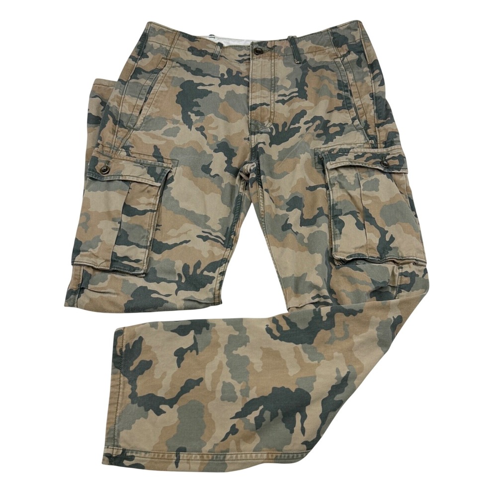 Levis Pants Mens 32x30 Green Woodland Camouflage Cargo Pants Hiking Camping